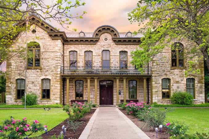 Homes for sale in Fredericksburg, TX